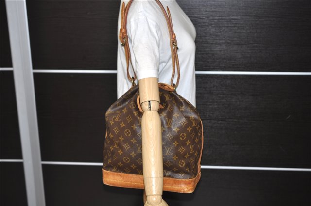 Authentic LOUIS VUITTON Monogram Noe Shoulder Bag M42224 LV 6365C