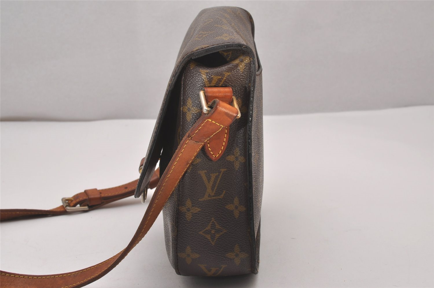 Auth Louis Vuitton Monogram Saint Cloud GM Shoulder Cross Bag Old Model LV 6382I