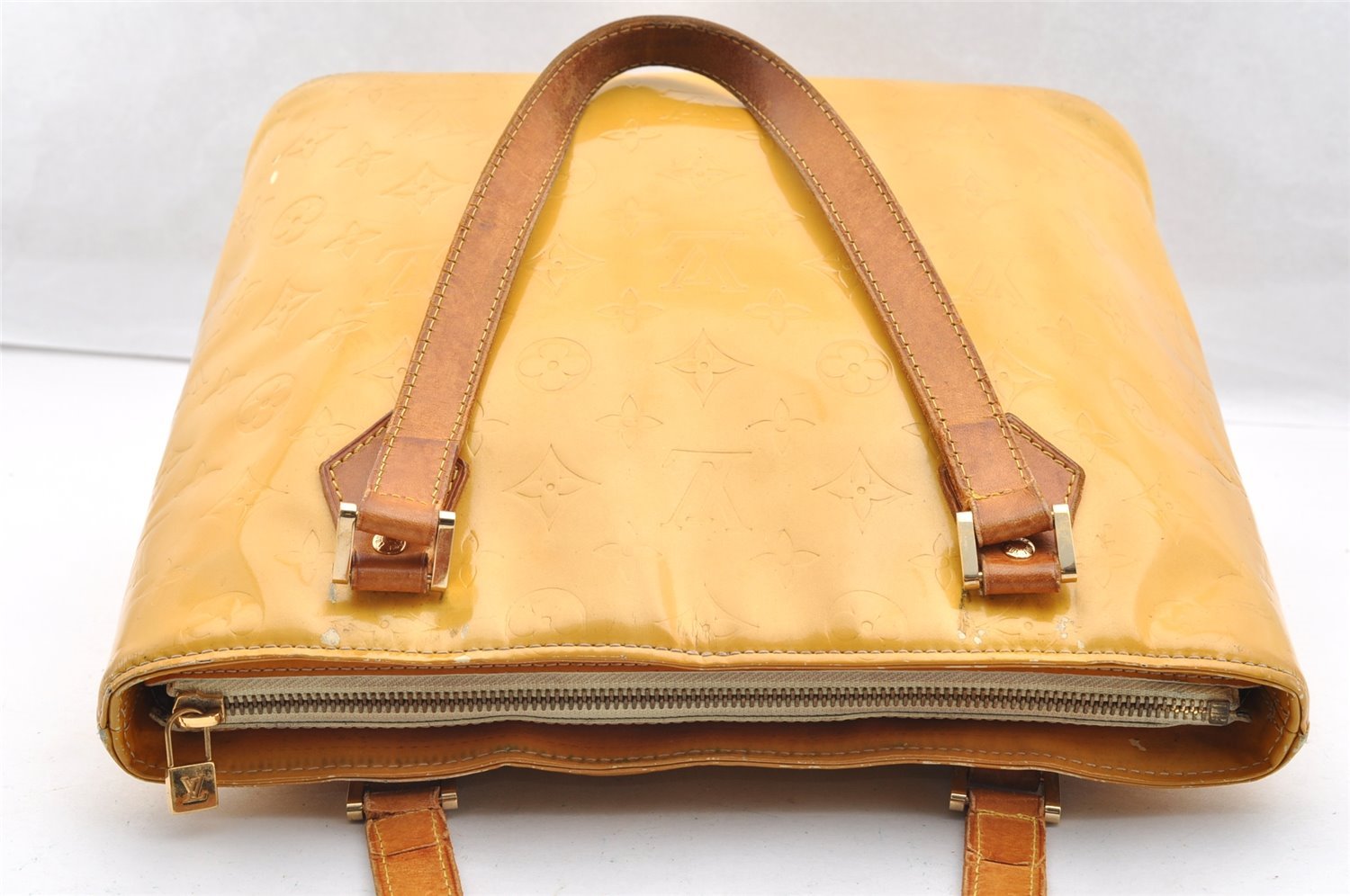 Authentic Louis Vuitton Vernis Houston Shoulder Hand Bag Yellow M91055 LV 6390I