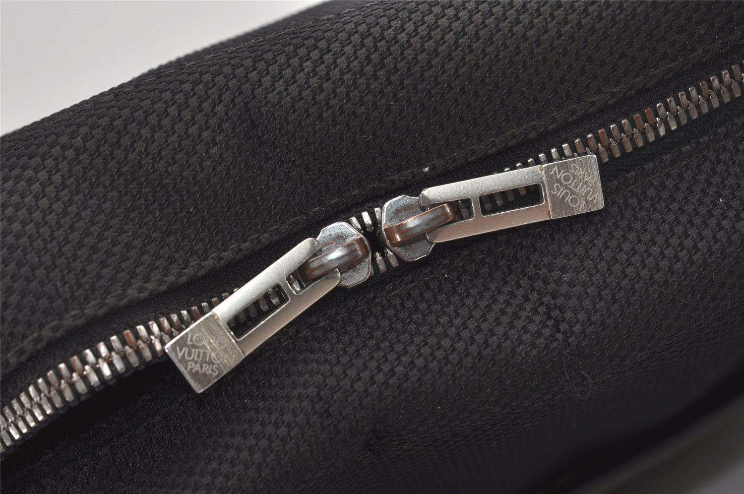 Authentic Louis Vuitton Damier Geant Yack 2Way Briefcase Black M93082 Junk 6406I