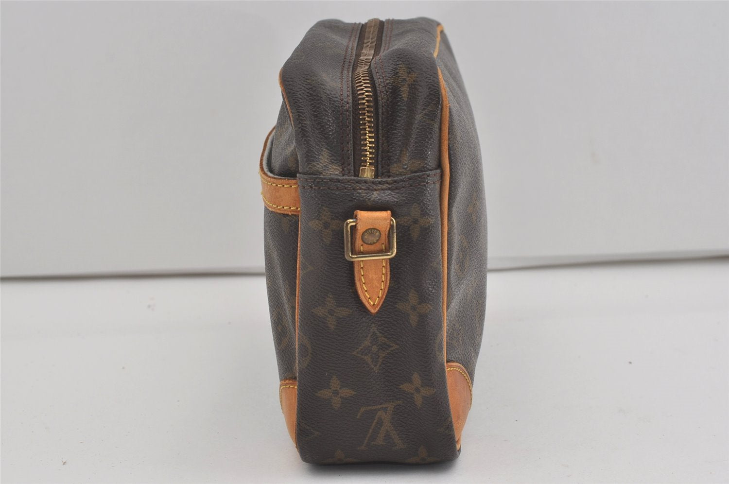 Auth Louis Vuitton Monogram Trocadero 30 Shoulder Cross Bag M51272 LV Junk 6410I