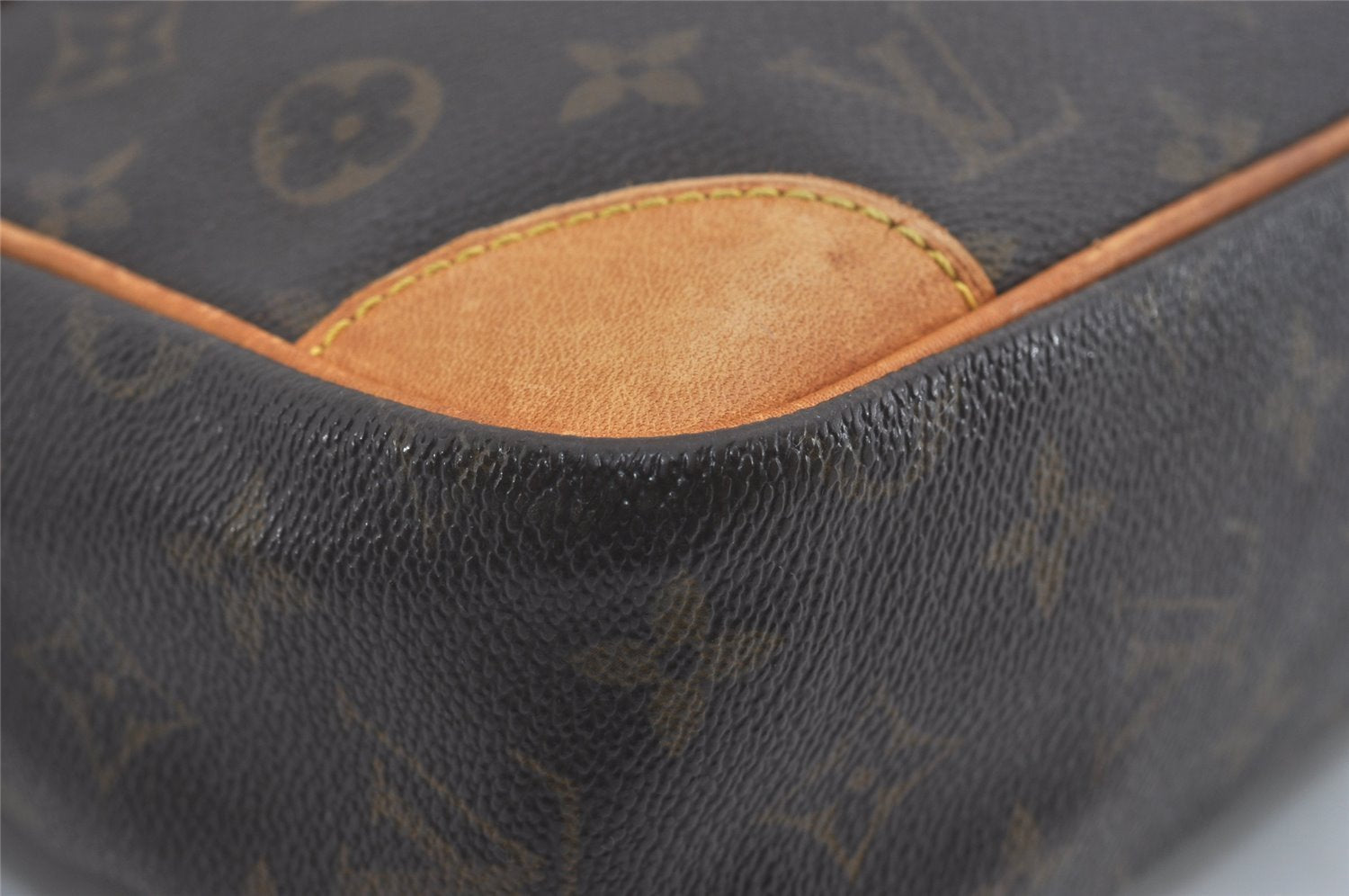 Auth Louis Vuitton Monogram Trocadero 30 Shoulder Cross Bag M51272 LV Junk 6410I