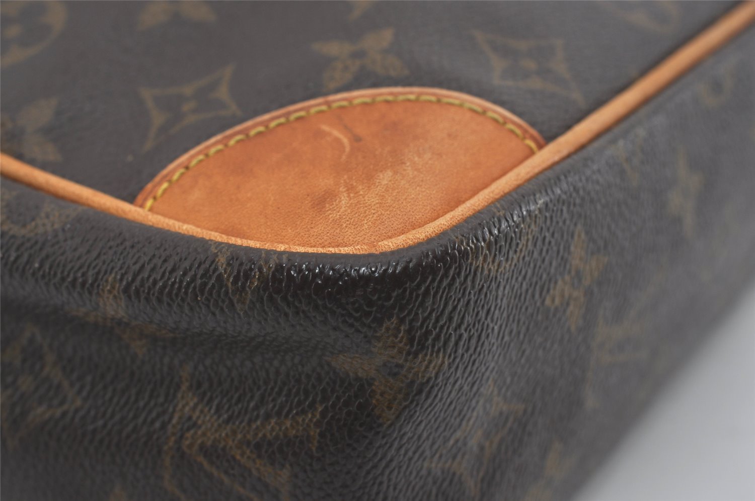 Auth Louis Vuitton Monogram Trocadero 30 Shoulder Cross Bag M51272 LV Junk 6410I