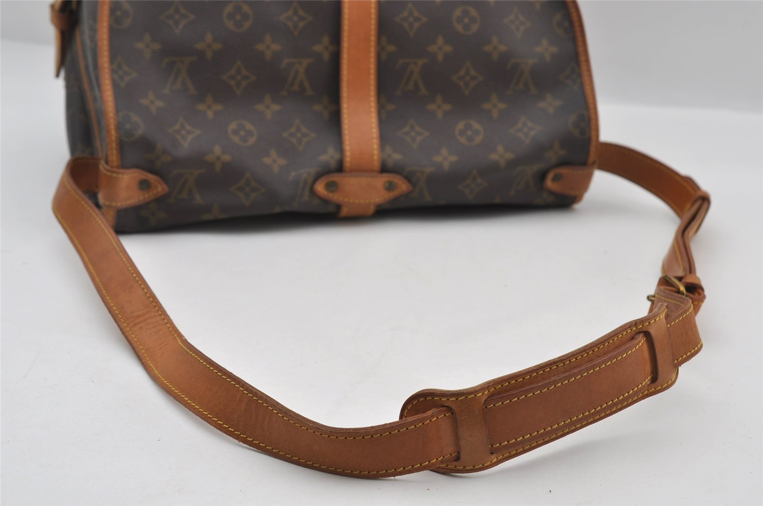 Authentic Louis Vuitton Monogram Saumur 35 Shoulder Cross Bag M42254 LV 6412I