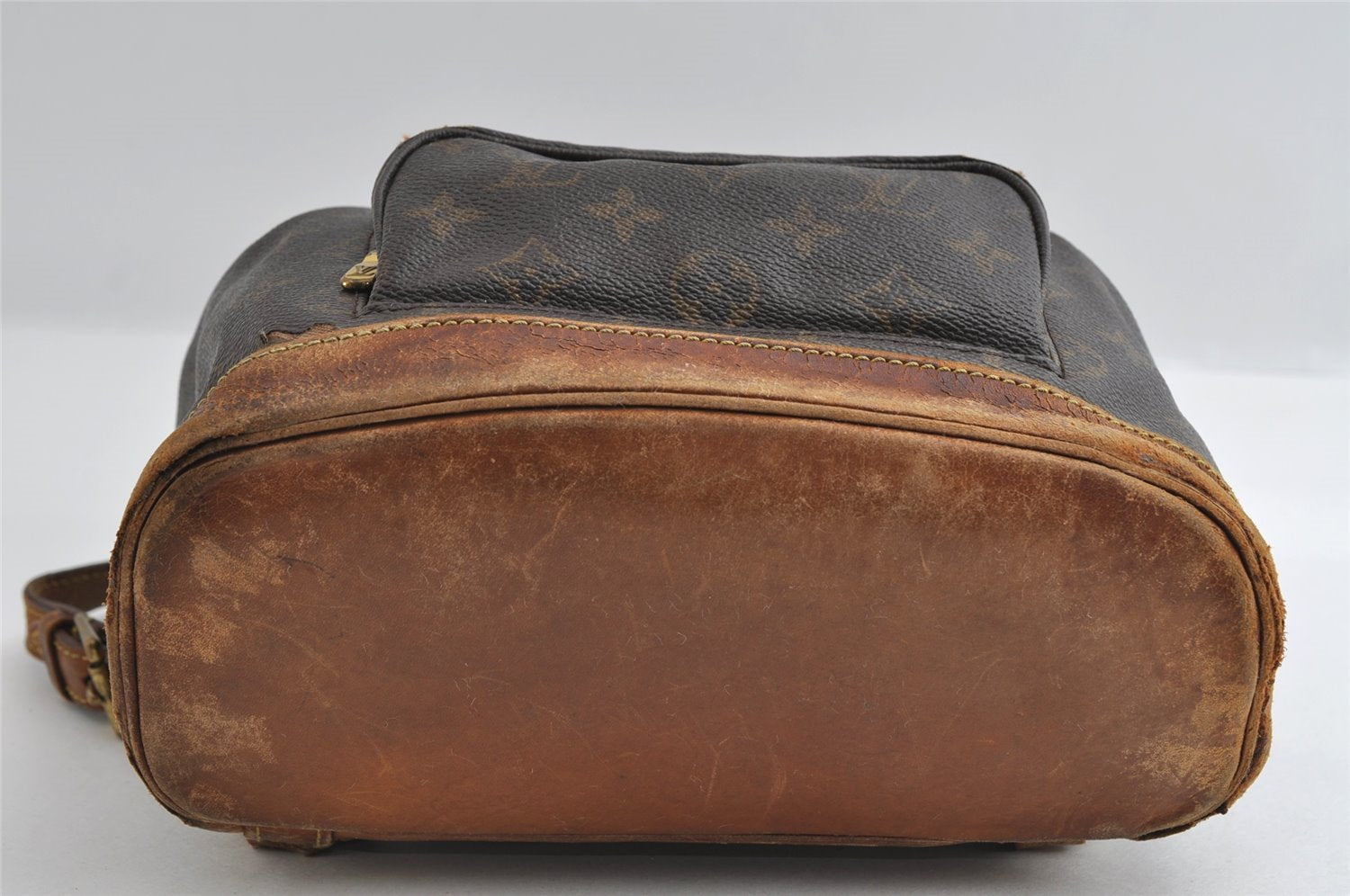 Authentic Louis Vuitton Monogram Montsouris MM Backpack M51136 LV 6413I