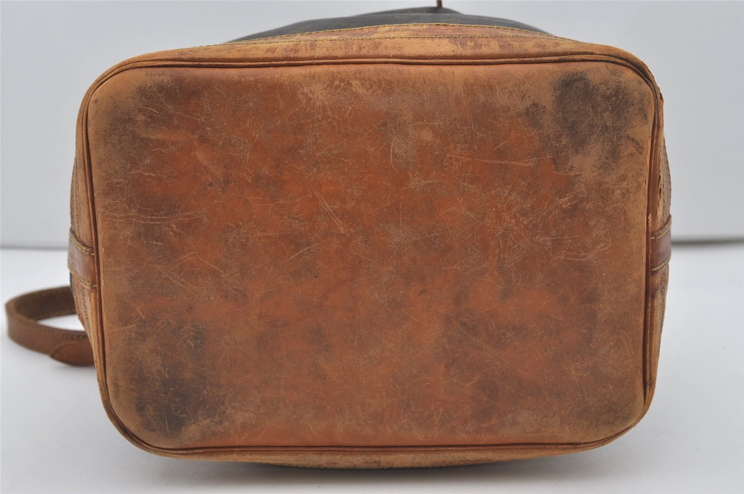 Authentic Louis Vuitton Monogram Noe Shoulder Drawstring Bag M42224 LV 6421I