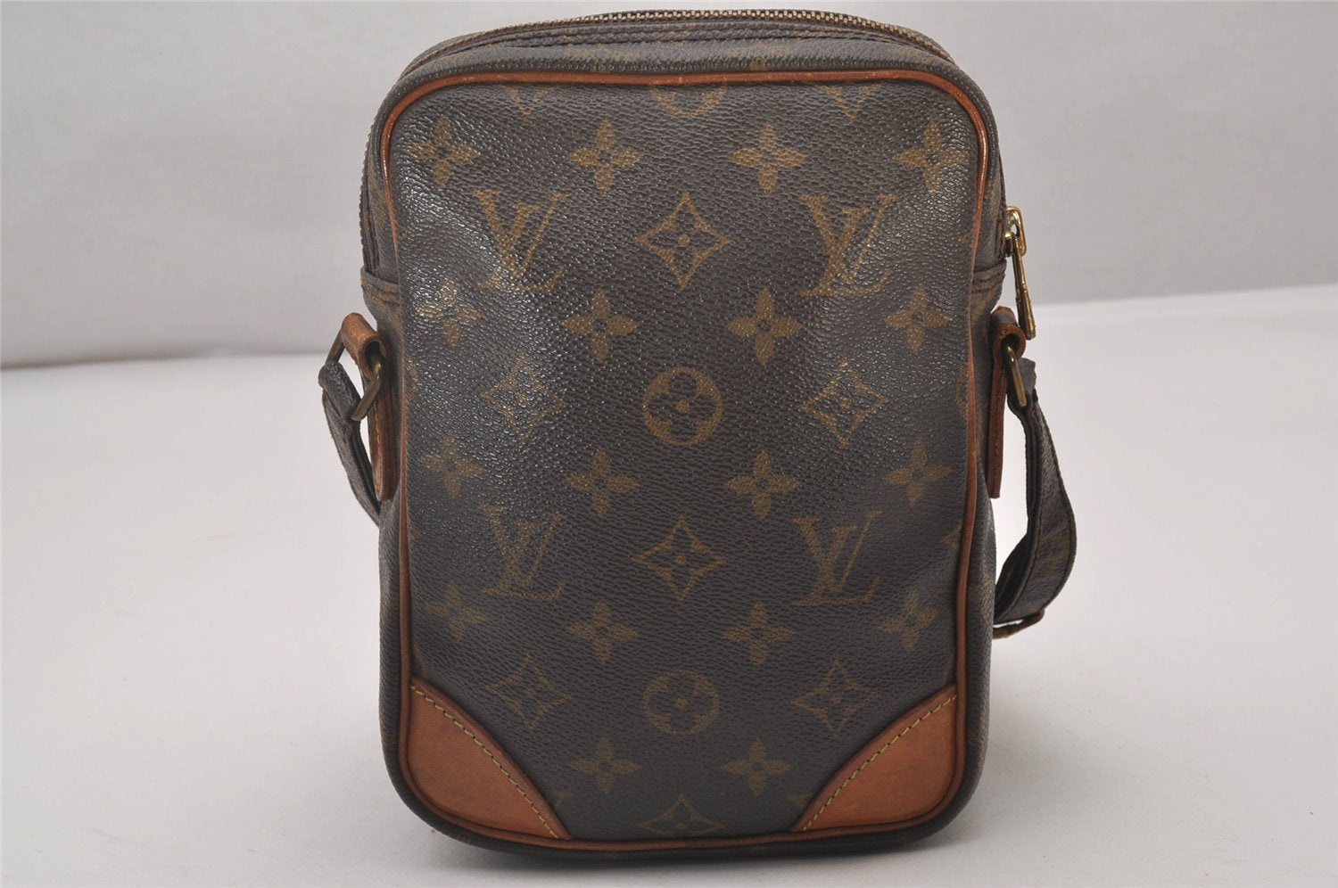 Authentic Louis Vuitton Monogram Amazone Shoulder Cross Bag M45236 LV Junk 6422I