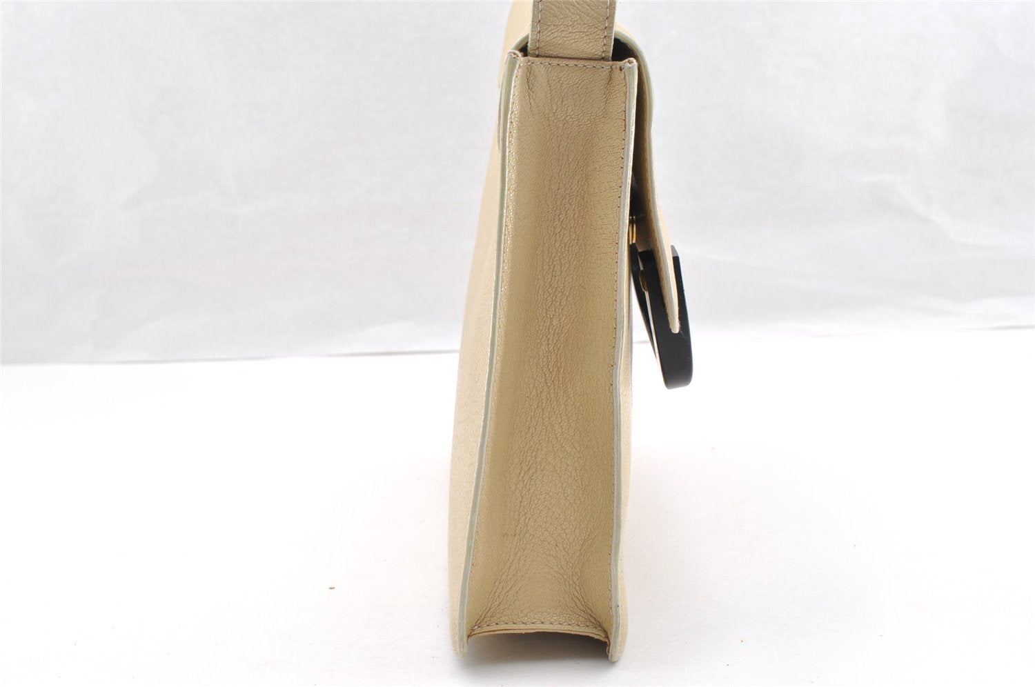 Authentic GUCCI Vintage Shoulder Bag Pursse Leather Beige Junk 6441I