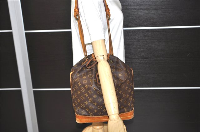 Authentic LOUIS VUITTON Monogram Noe Shoulder Bag Purse M42224 LV 6456C