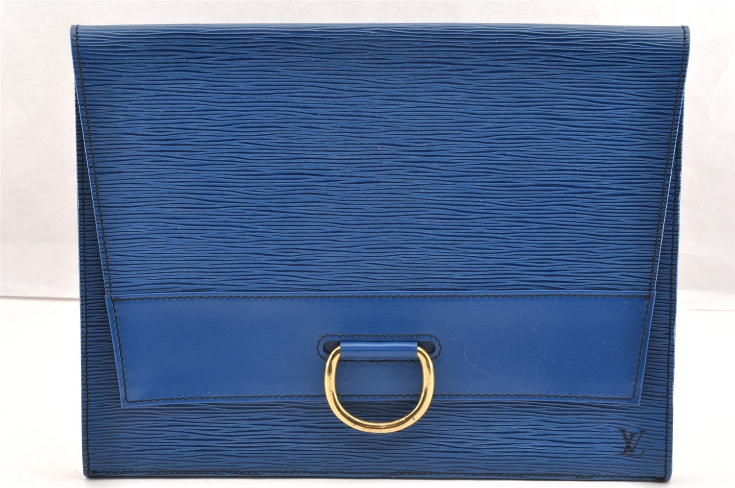 Authentic Louis Vuitton Epi Iena 32 Clutch Hand Bag Purse Blue M52715 LV 6461I