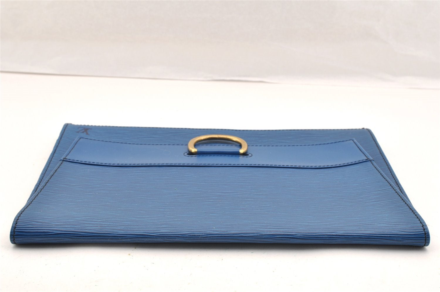 Authentic Louis Vuitton Epi Iena 32 Clutch Hand Bag Purse Blue M52715 LV 6461I