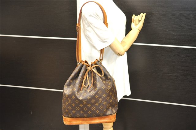 Authentic Louis Vuitton Monogram Noe Shoulder Bag M42224 LV 6481D