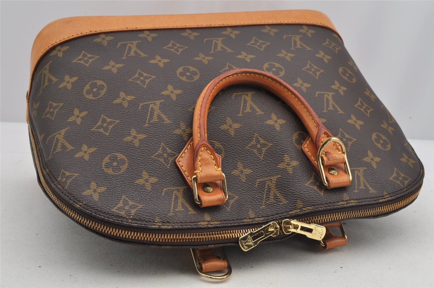 Authentic Louis Vuitton Monogram Alma Hand Bag Purse M51130 LV 6509I