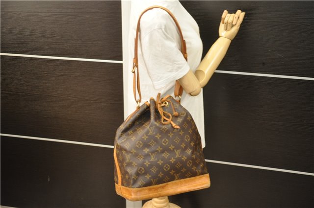 Authentic Louis Vuitton Monogram Noe Shoulder Bag M42224 LV 6515D