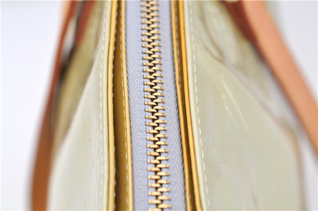 Auth LOUIS VUITTON Vernis Columbus Shoulder Tote Bag Light Green M91028 LV 6536C