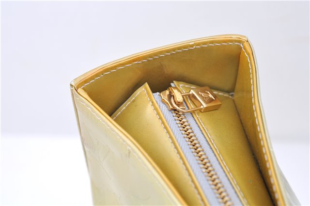 Auth LOUIS VUITTON Vernis Columbus Shoulder Tote Bag Light Green M91028 LV 6536C