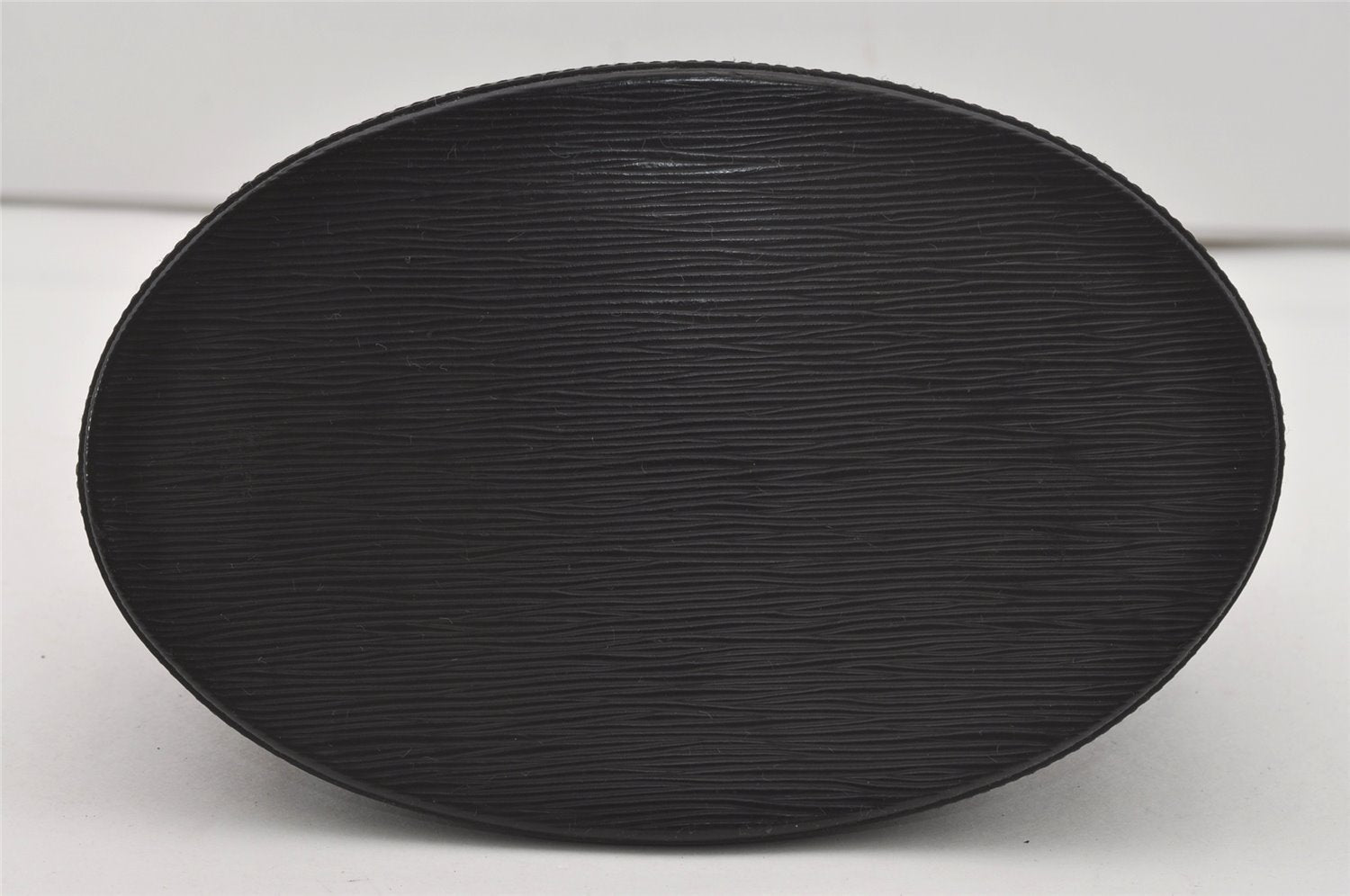 Authentic Louis Vuitton Epi Cluny Shoulder Bag Purse Black M52252 LV 6541I