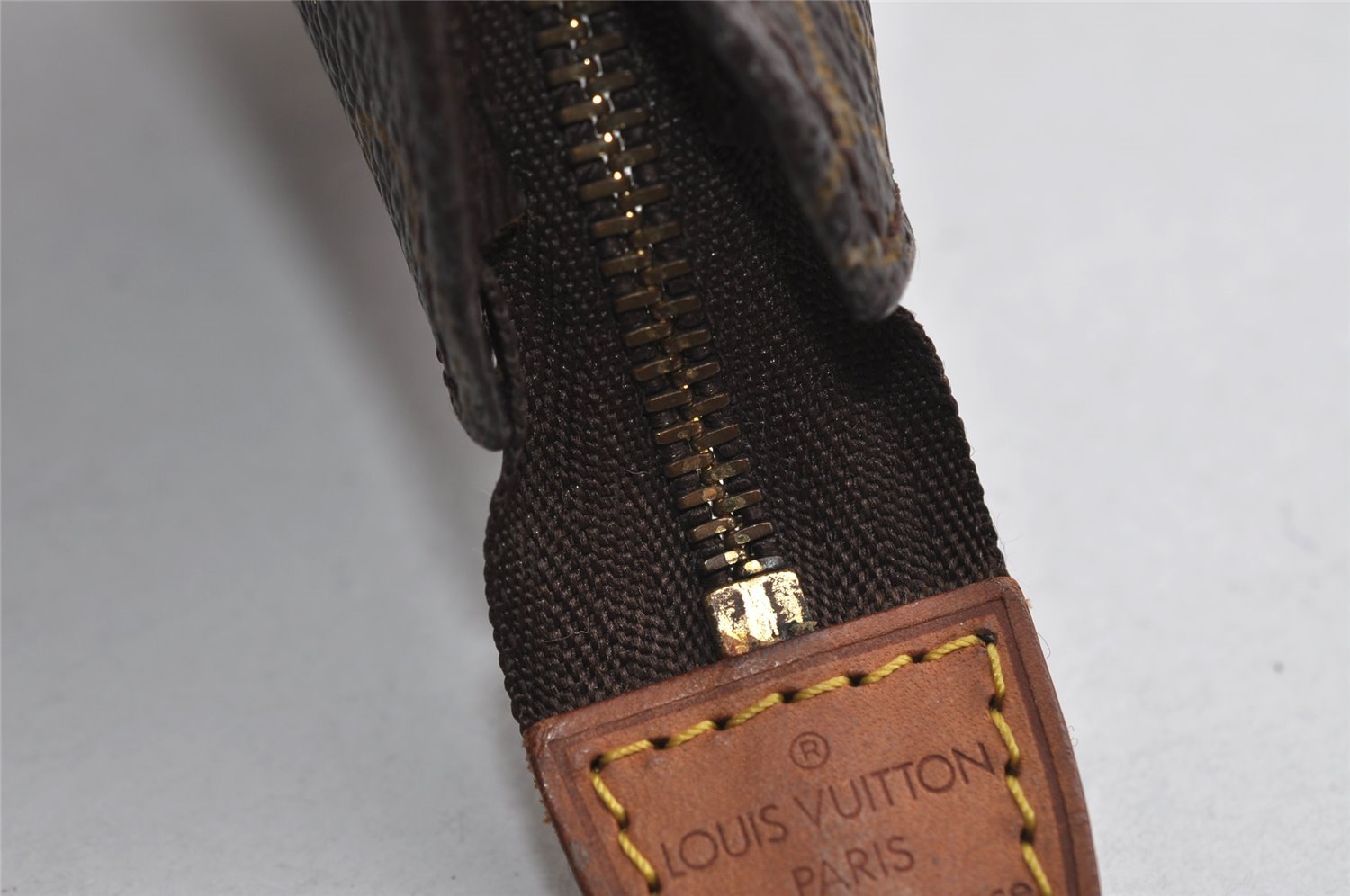 Authentic Louis Vuitton Monogram Pouch For Bucket PM LV 6563I