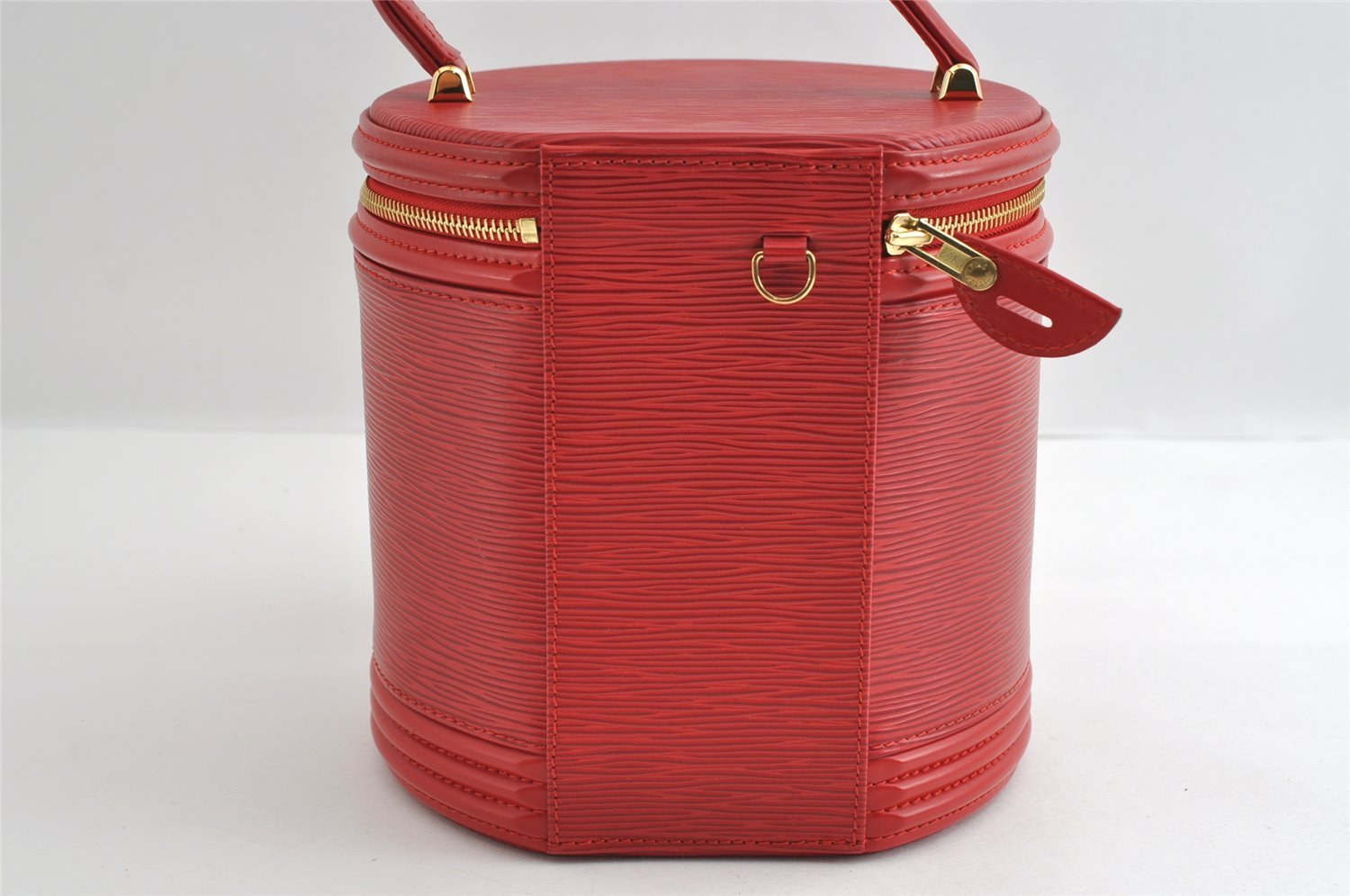 Authentic Louis Vuitton Epi Cannes Red Cosmetic Hand Bag Purse M48037 LV 6585I
