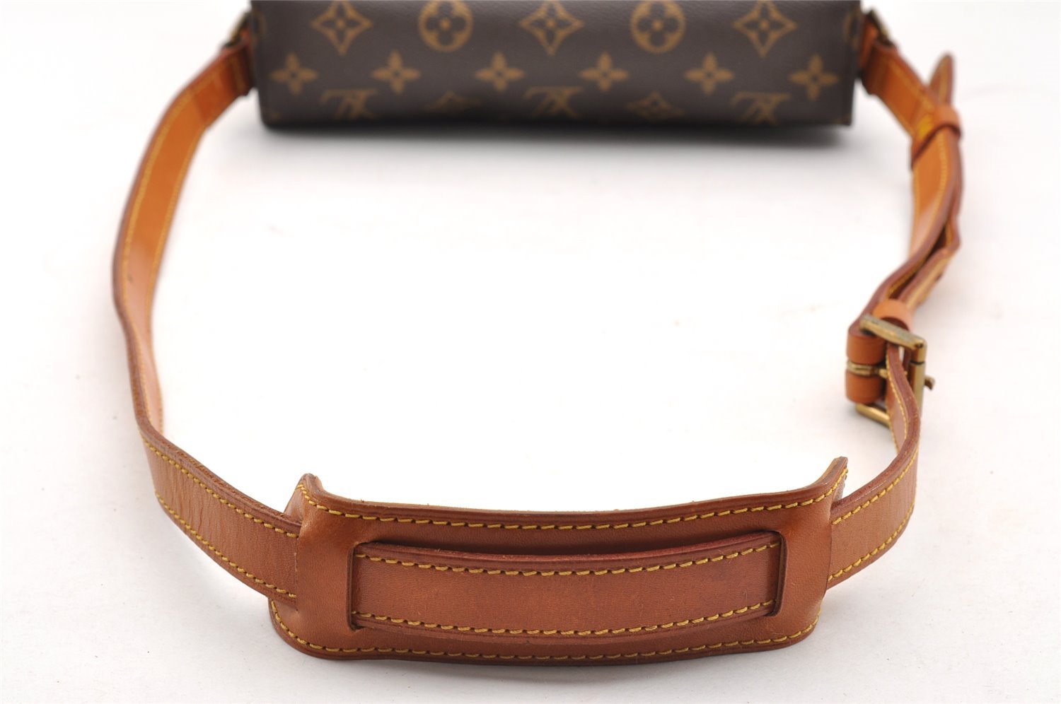 Authentic Louis Vuitton Monogram Saint Cloud GM M51242 Shoulder Cross Bag 6588I