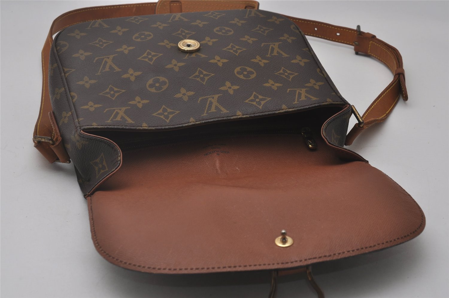 Authentic Louis Vuitton Monogram Saint Cloud GM M51242 Shoulder Cross Bag 6590I