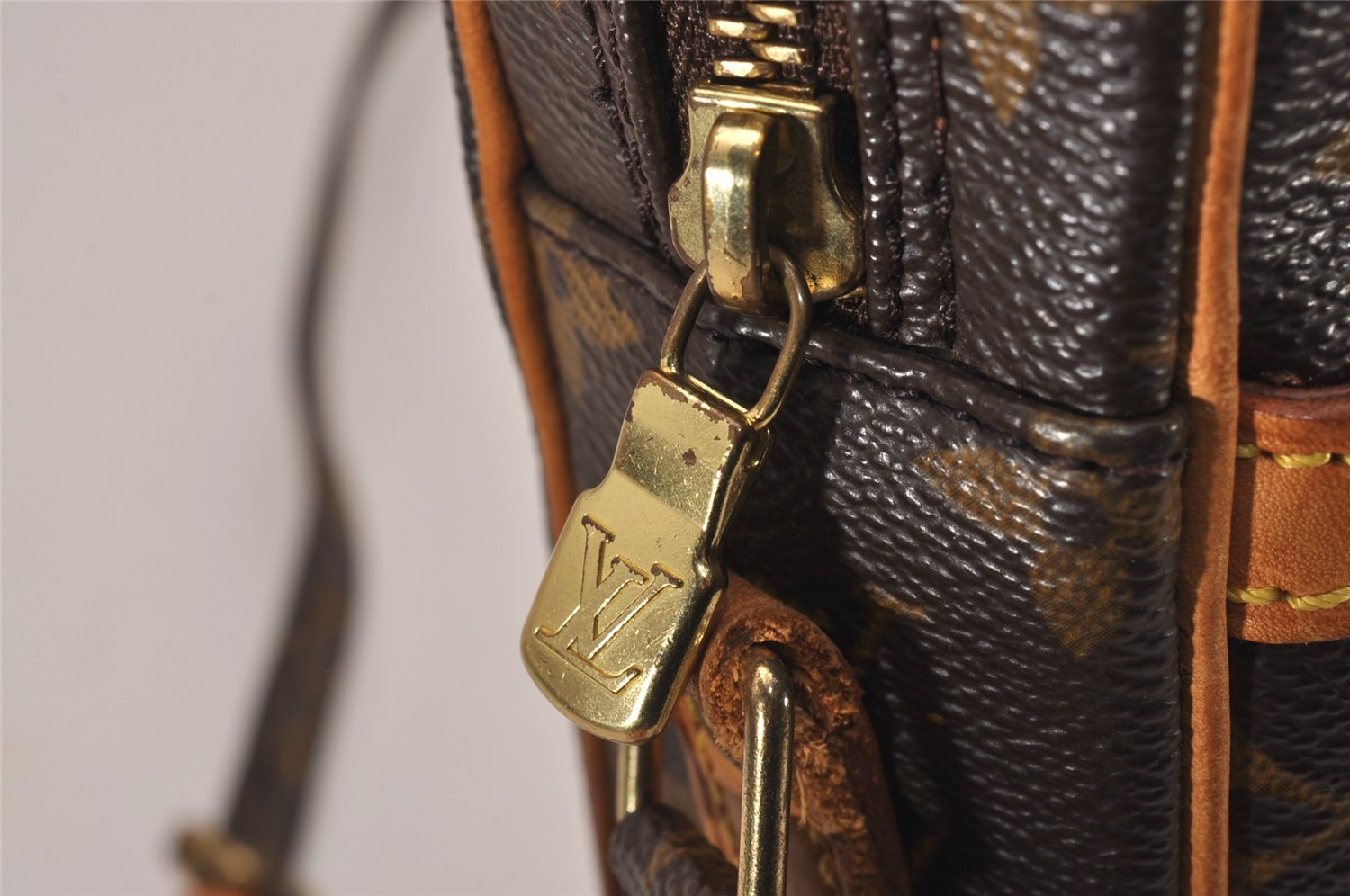 Authentic Louis Vuitton Monogram Danube Shoulder Cross Body Bag M45266 LV 6596I