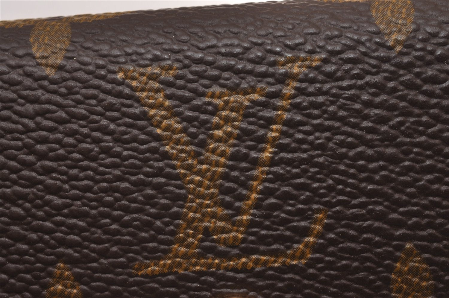 Authentic Louis Vuitton Monogram Multicles 4 Four Hooks Key Case M62631 LV 6613I