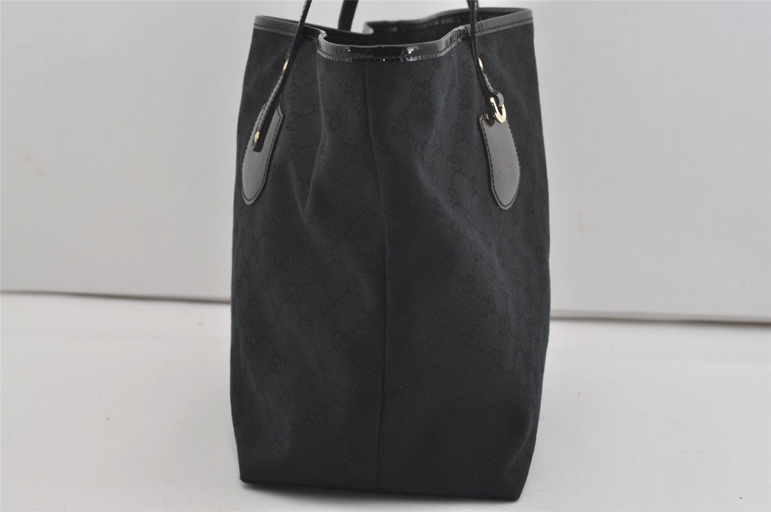 Authentic GUCCI Jolie Shoulder Tote Bag GG Canvas Enamel 211975 Black 6624I