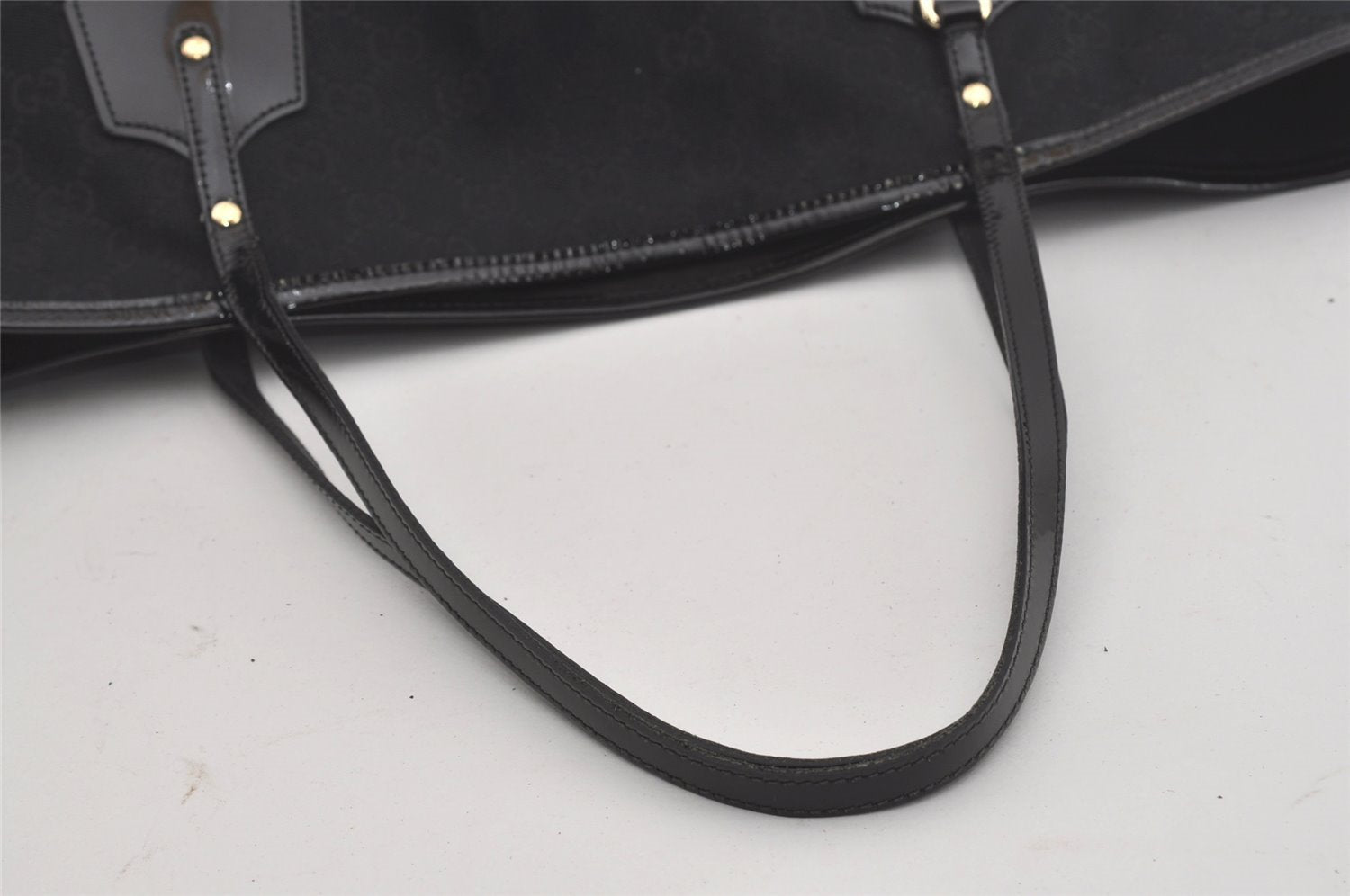 Authentic GUCCI Jolie Shoulder Tote Bag GG Canvas Enamel 211975 Black 6624I