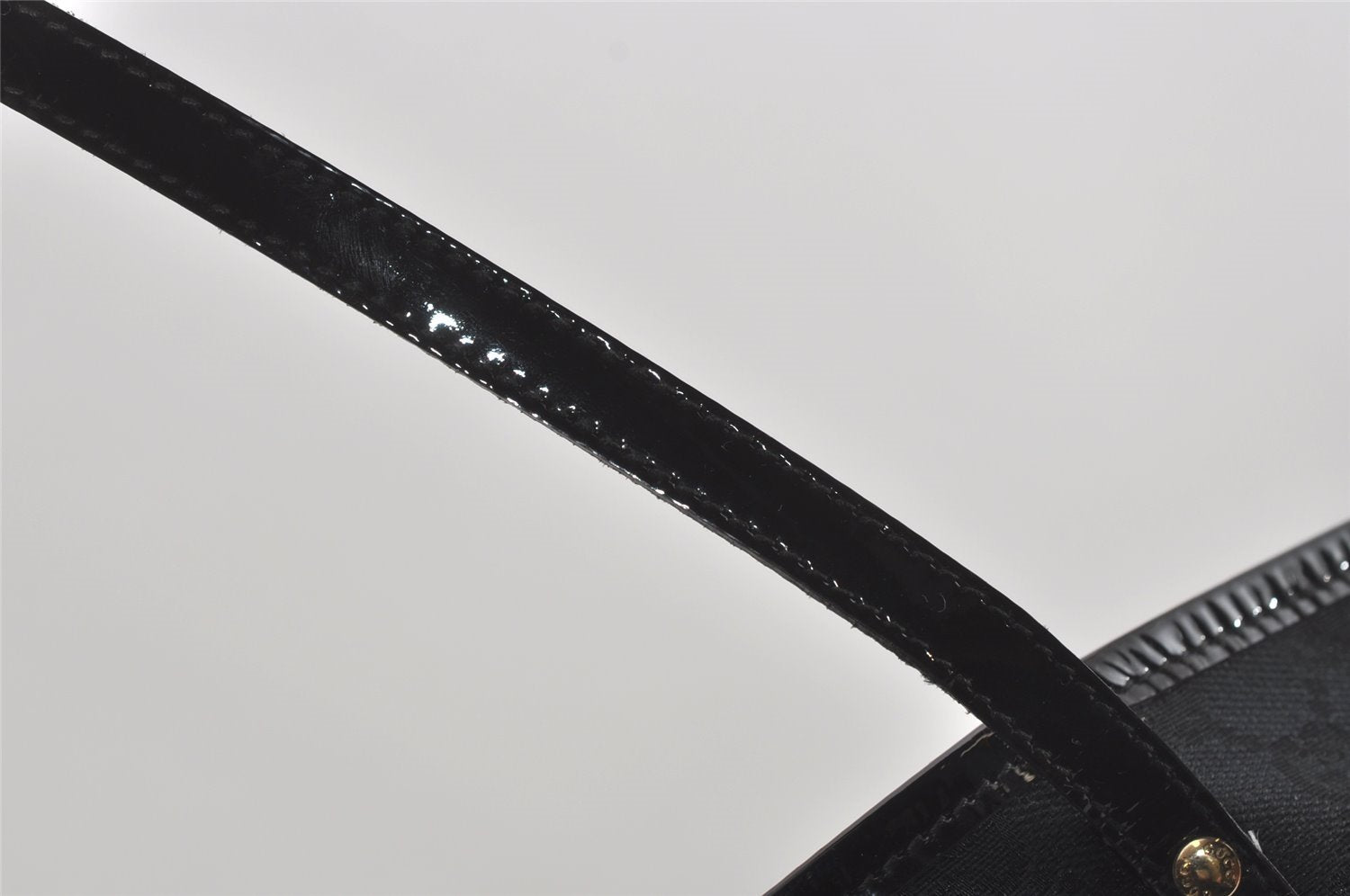 Authentic GUCCI Jolie Shoulder Tote Bag GG Canvas Enamel 211975 Black 6624I