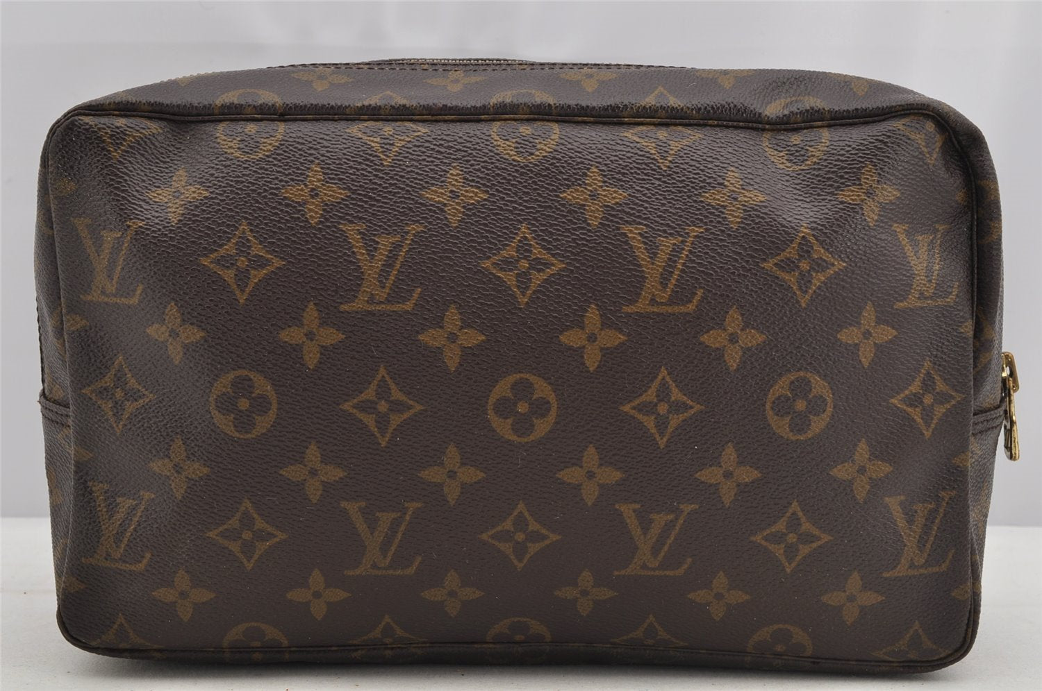Auth Louis Vuitton Monogram Trousse Toilette 28 Clutch Hand Bag M47522 LV 6632I