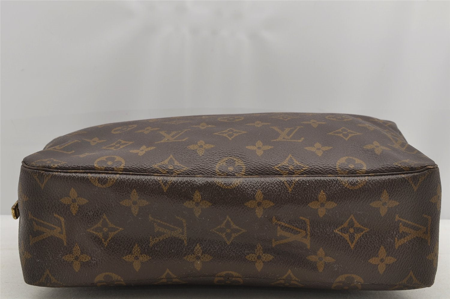Auth Louis Vuitton Monogram Trousse Toilette 28 Clutch Hand Bag M47522 LV 6632I