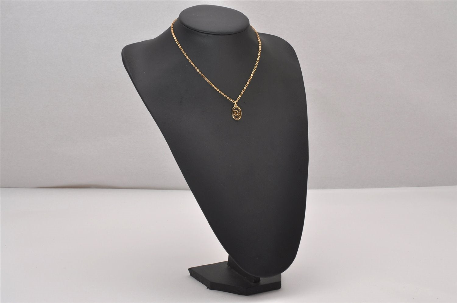 Authentic Christian Dior Gold Tone Chain Pendant Necklace CD 6638I