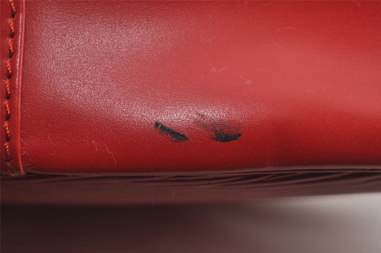 Authentic Louis Vuitton Epi Randonnee PM Shoulder Bag Red LV 6651I