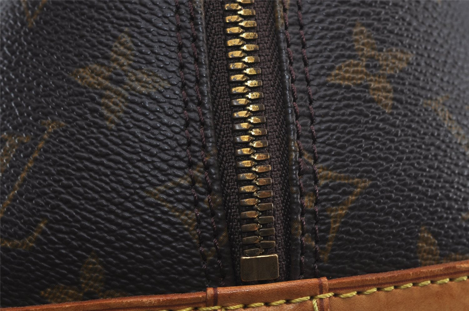 Authentic Louis Vuitton Monogram Alma Hand Bag Purse M51130 LV 6653I