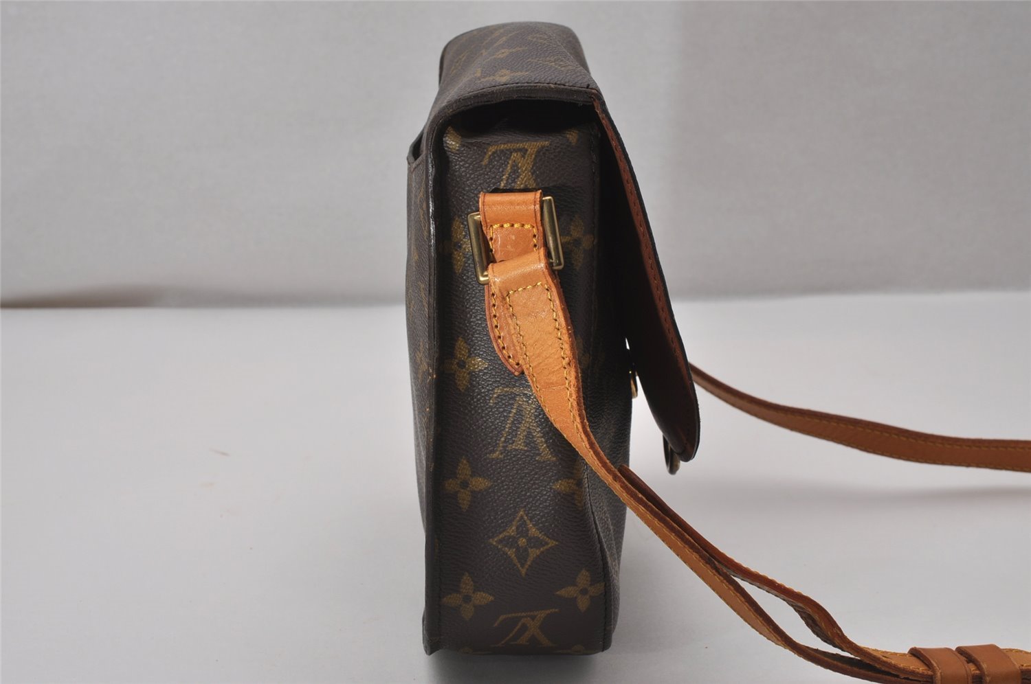 Authentic Louis Vuitton Monogram Saint Cloud GM M51242 Shoulder Cross Bag 6663I