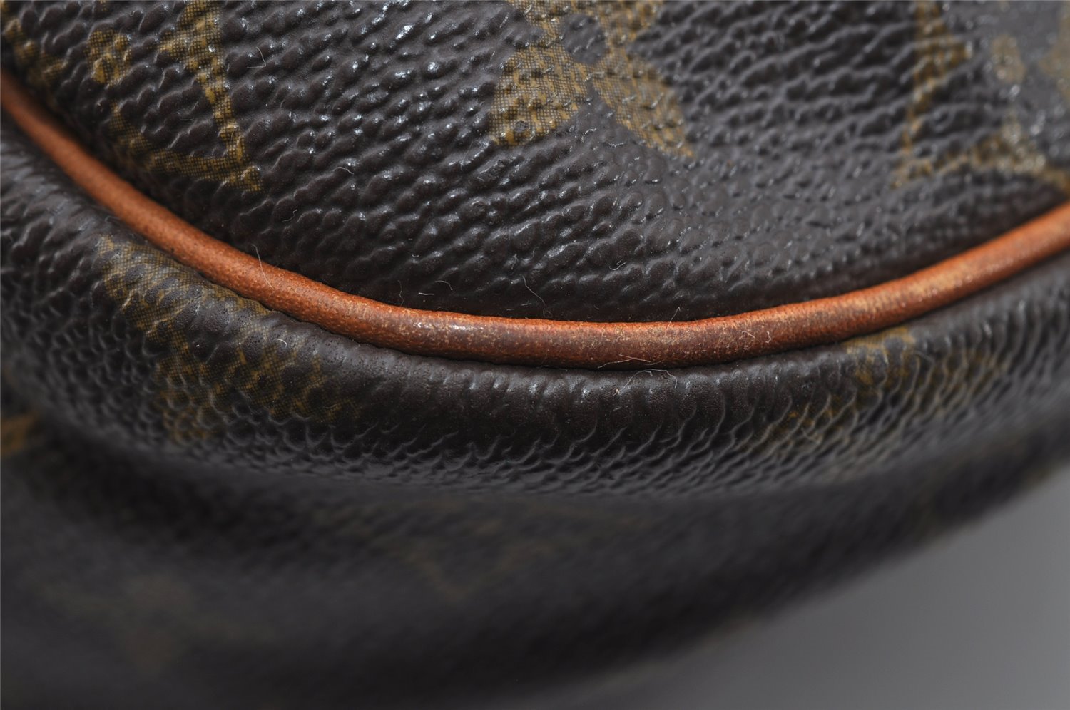 Authentic Louis Vuitton Monogram Saumur 35 Shoulder Cross Bag M42254 LV 6666I