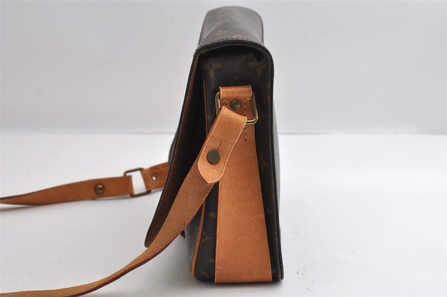 Authentic Louis Vuitton Monogram Cartouchiere GM M51252 Shoulder Bag LV 6674I