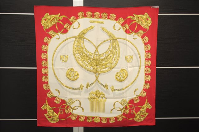 Authentic HERMES Carre 90 Scarf 