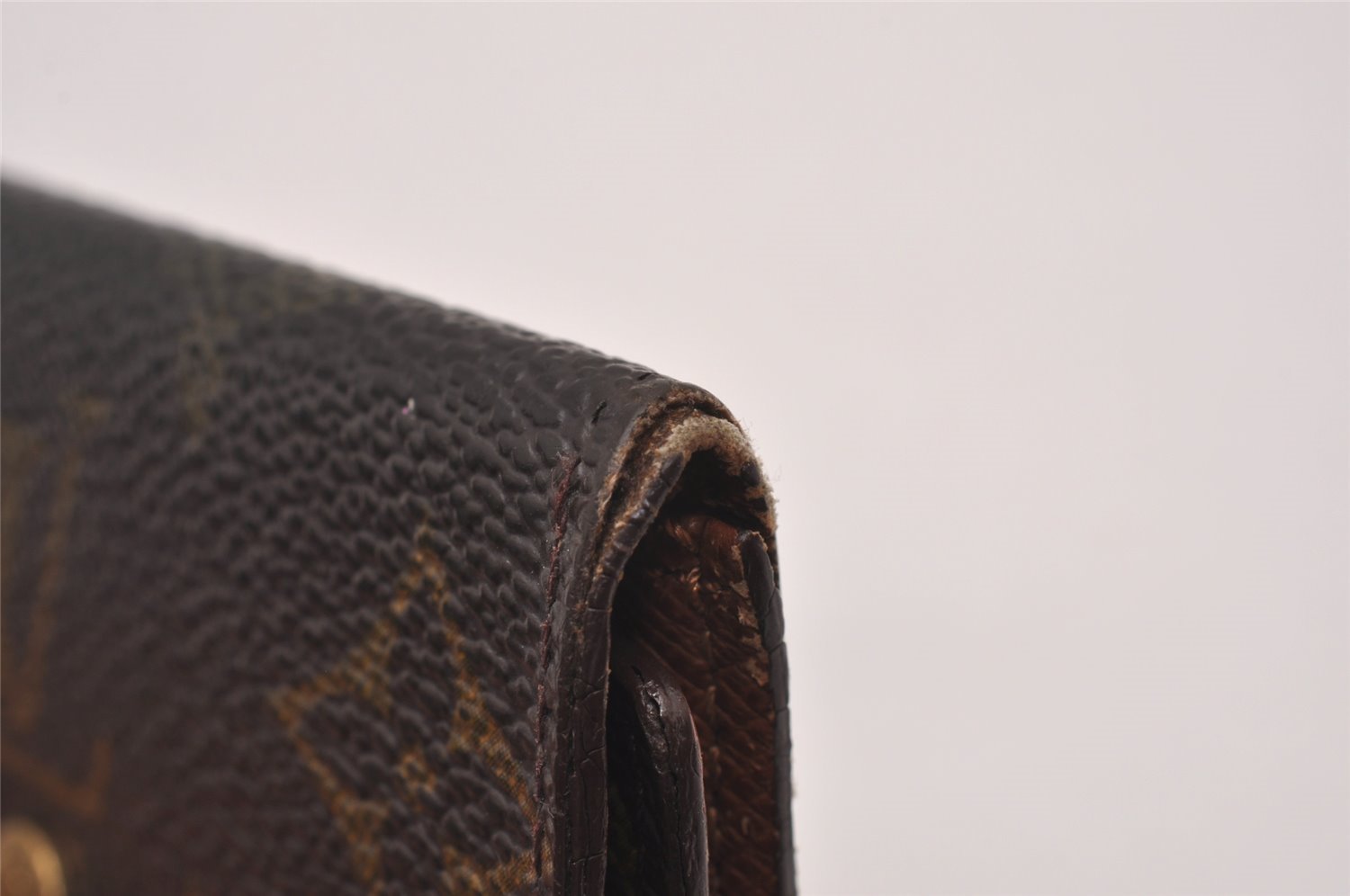 Authentic Louis Vuitton Monogram Multicles 4 Four Hooks Key Case M62631 LV 6709I