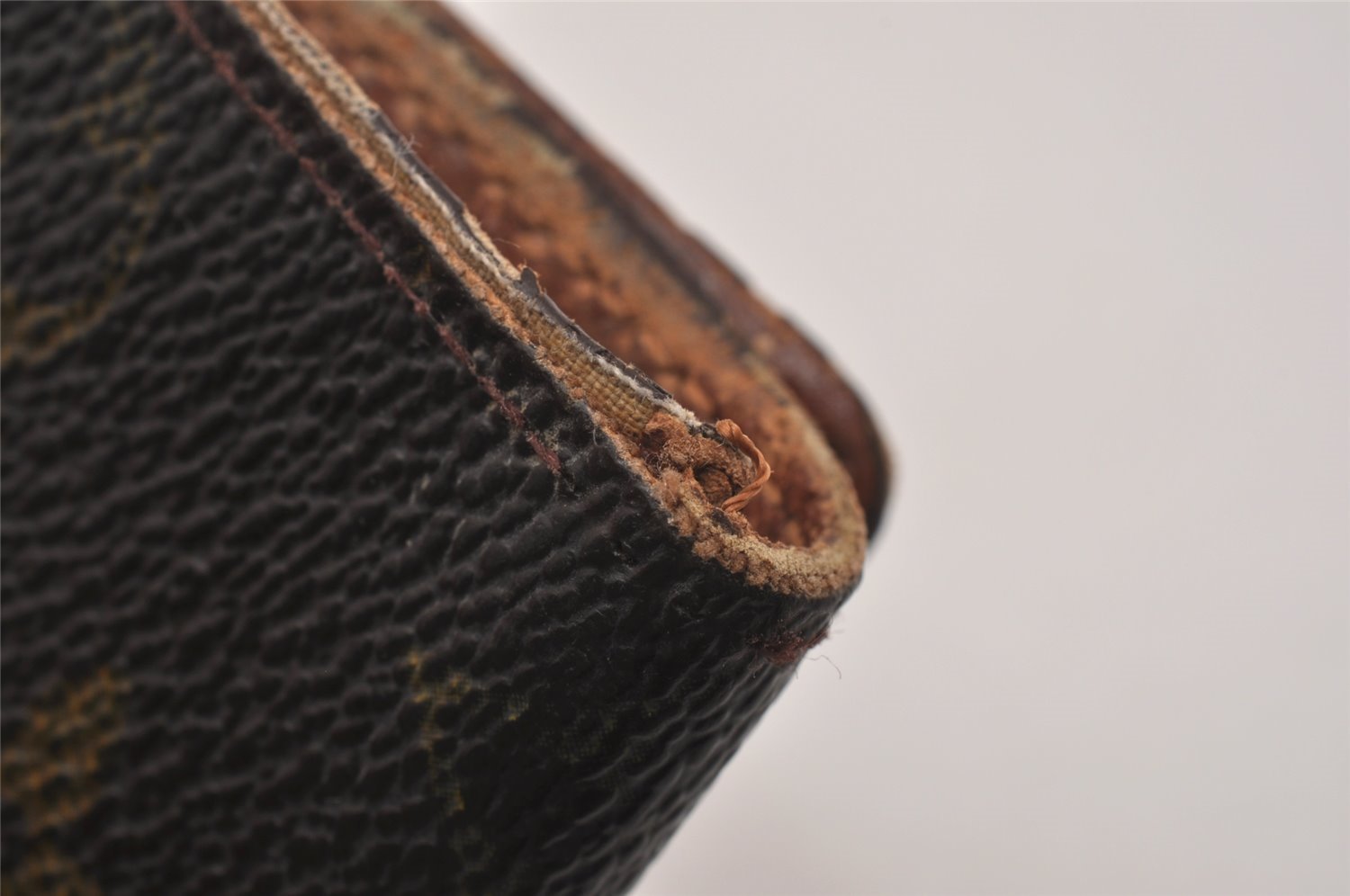 Authentic Louis Vuitton Monogram Multicles 4 Four Hooks Key Case M62631 LV 6709I