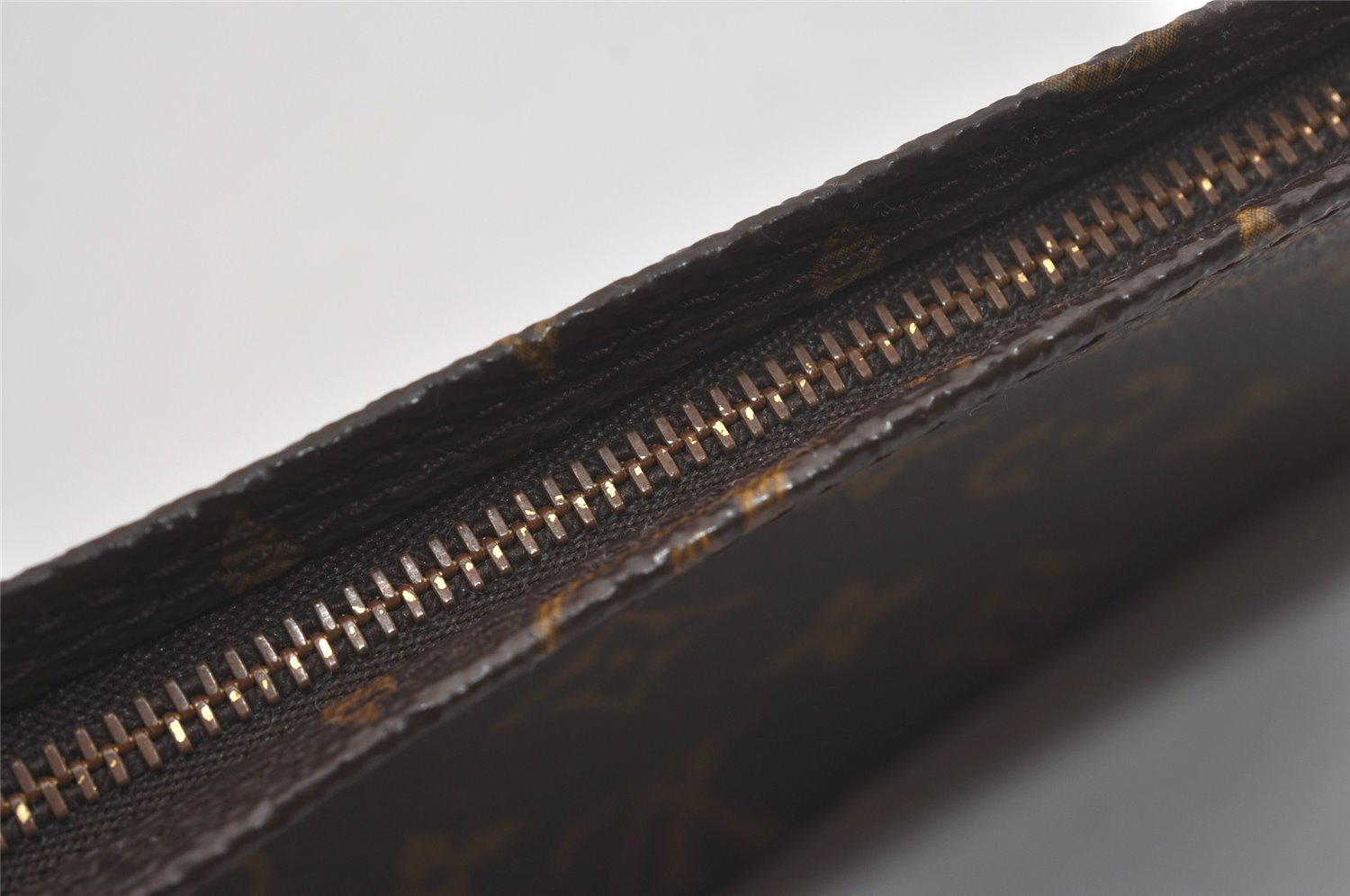 Authentic Louis Vuitton Monogram Pouch For Bucket GM LV 6713I