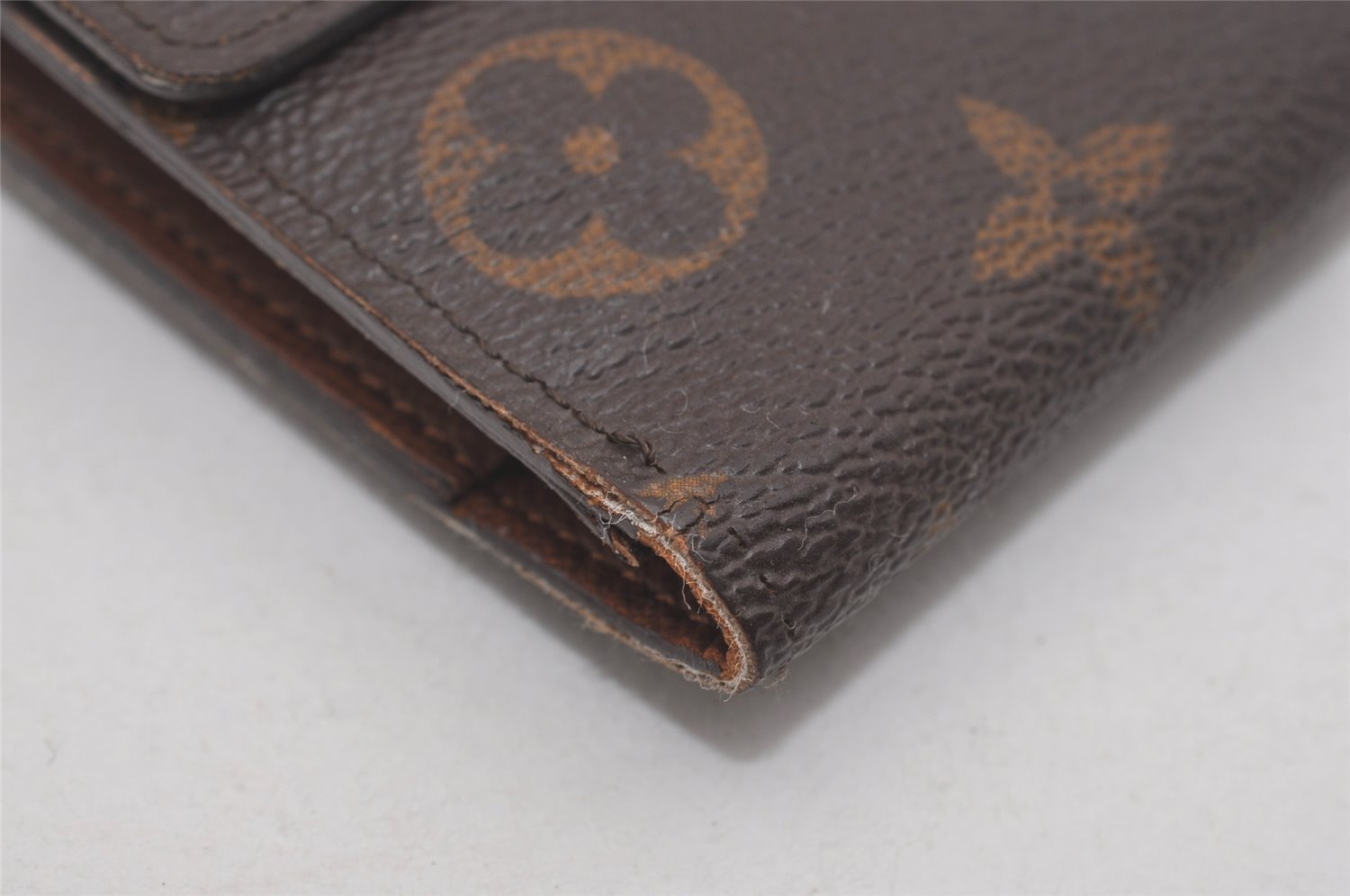 Authentic Louis Vuitton Monogram Portefeuille International M61217 Wallet 6714I