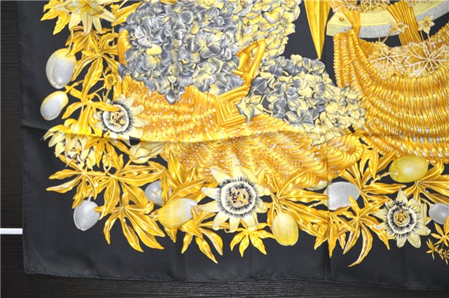 Authentic HERMES Carre 90 Scarf 