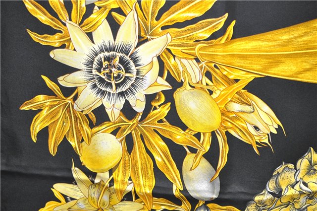 Authentic HERMES Carre 90 Scarf 