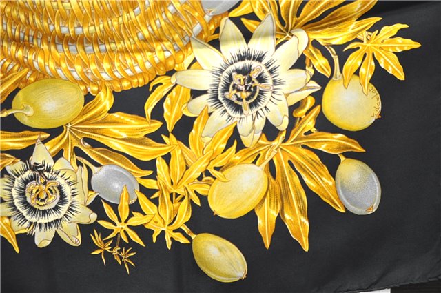 Authentic HERMES Carre 90 Scarf 