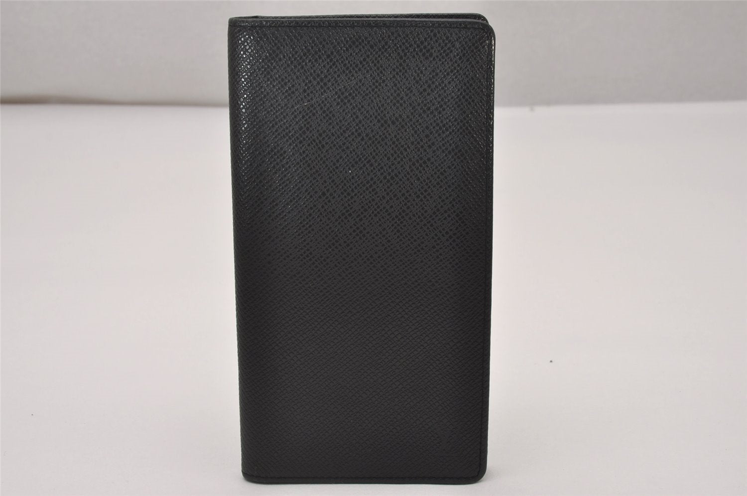 Authentic Louis Vuitton Taiga Porte Cartes Credit Wallet Black M31002 LV 6722I