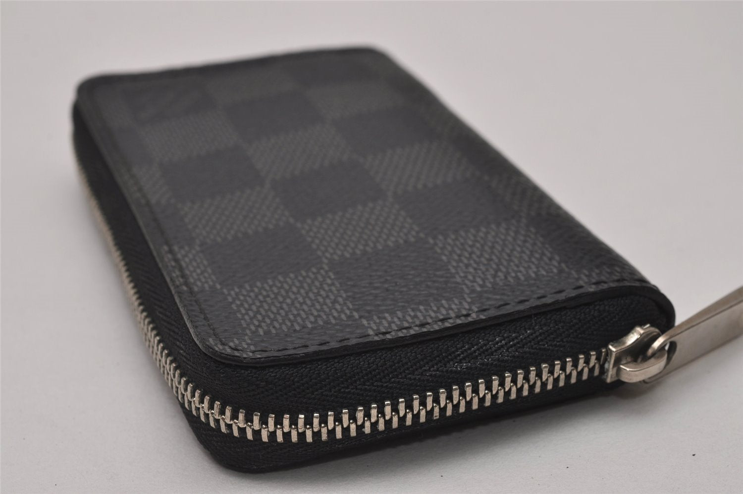 Authentic Louis Vuitton Damier Graphite Zippy Coin Purse Wallet N63076 LV 6724I