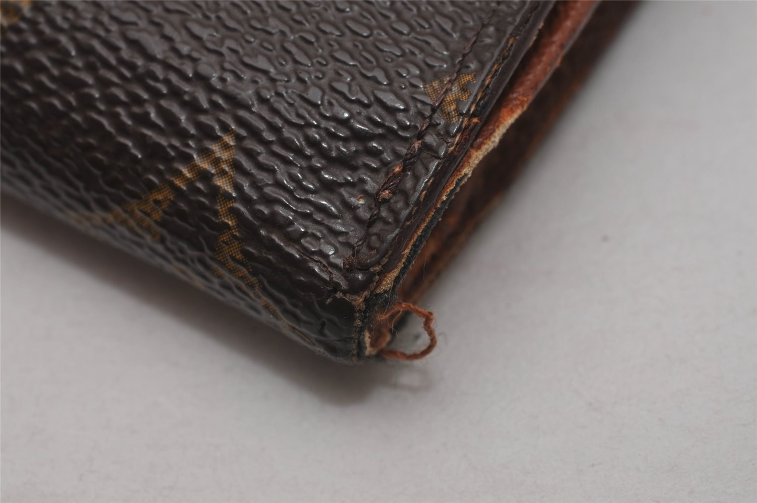 Authentic Louis Vuitton Monogram M61652 Porte Monnaie Billet Carte Credit 6754I