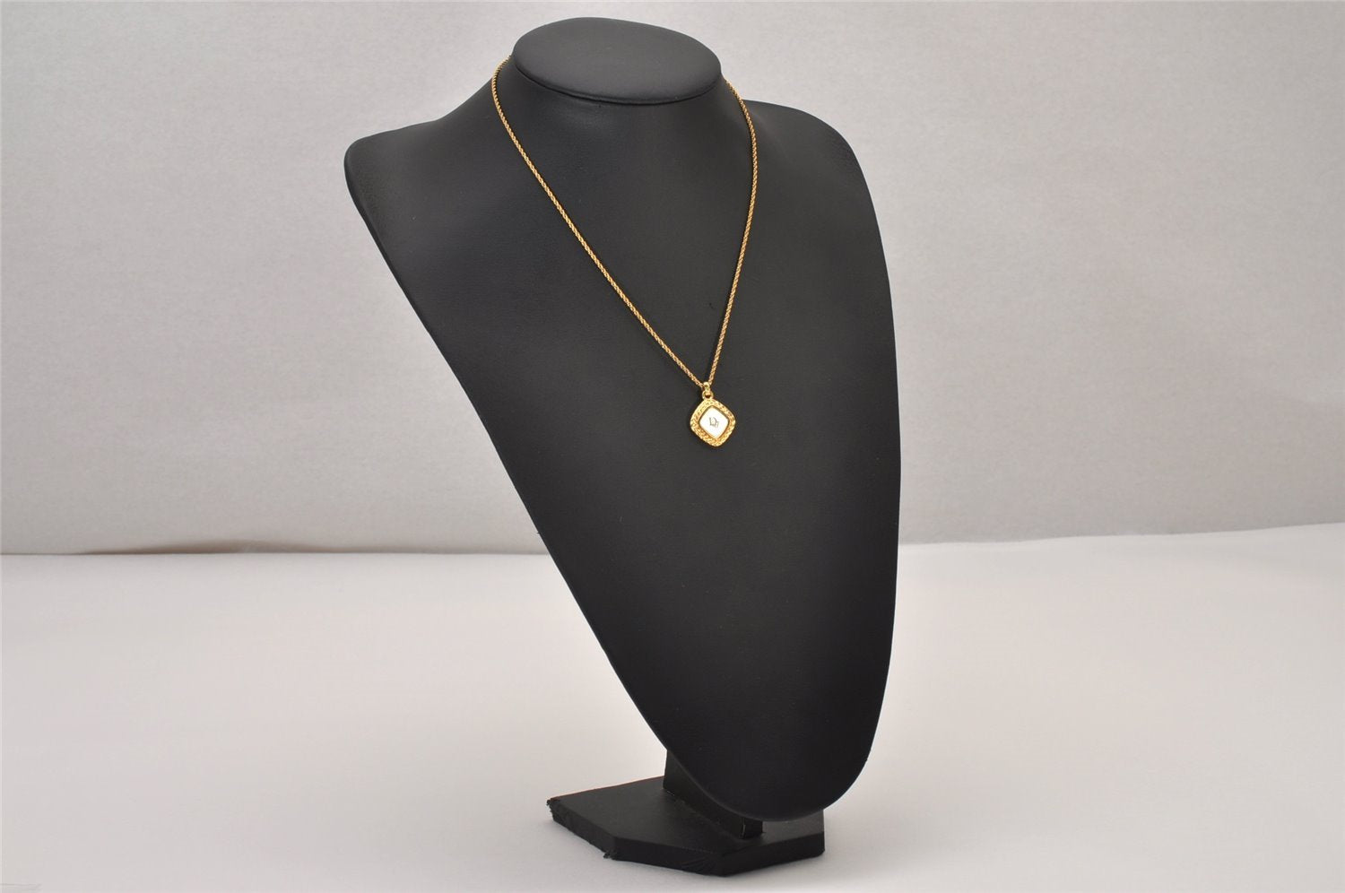 Authentic Christian Dior Gold Tone Chain Pendant Necklace CD 6771I